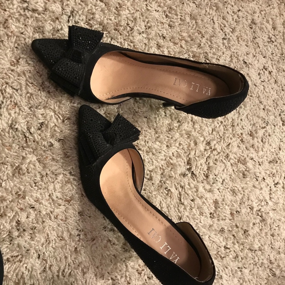 Beautiful black rhinestone with bow heels